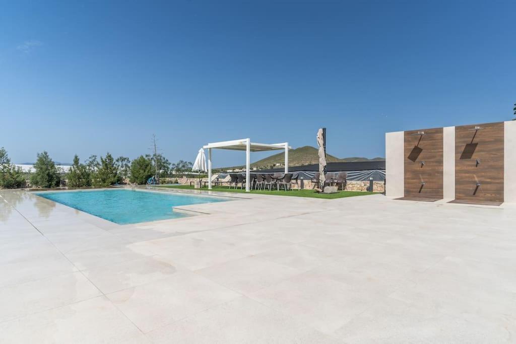 Villa De Fernan Perez Ніхар Екстер'єр фото